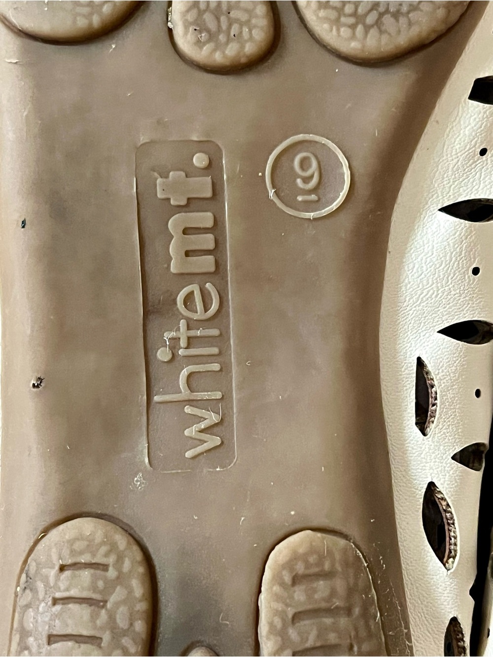WHIT Cream Laser-Cut Bow Detail Ballet Flats - Picture 7 of 12